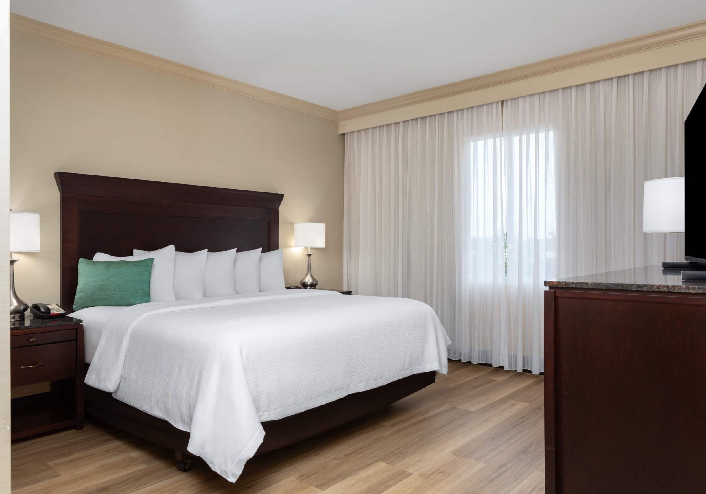 SPN1-Two Bedroom Suite-accessible-King bed-low res